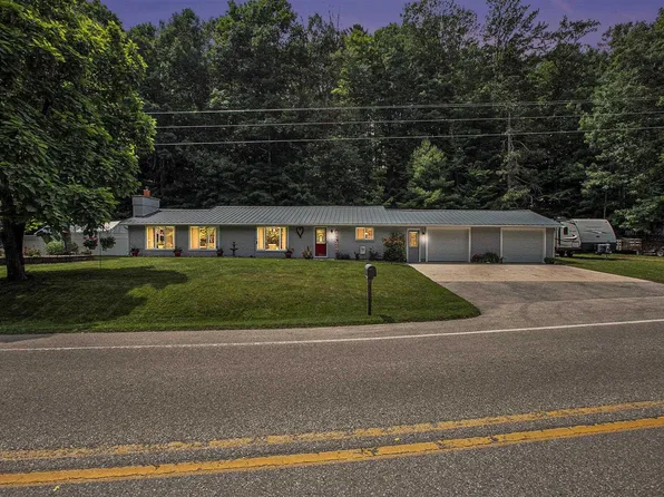 4184 Holiday Rd, Traverse City, MI 49686