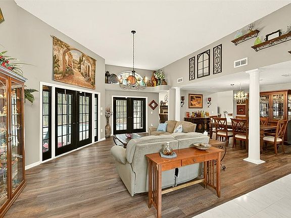 4th image of 9743 Hermosillo Dr