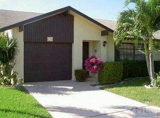 6236 Red Cedar Cir, Greenacres, FL 33463