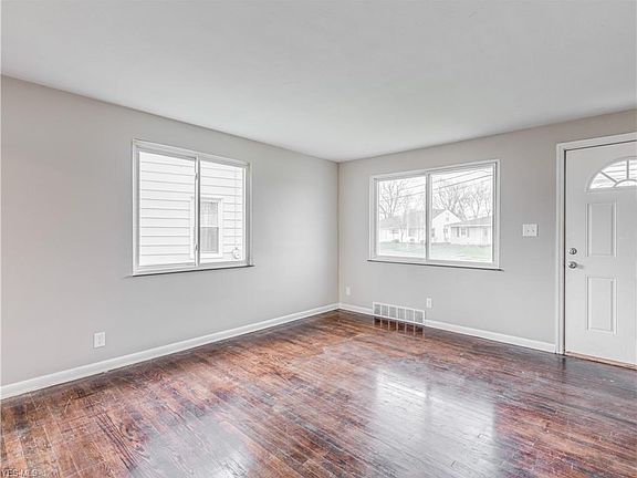 3rd image of 3269 7th St #3271
