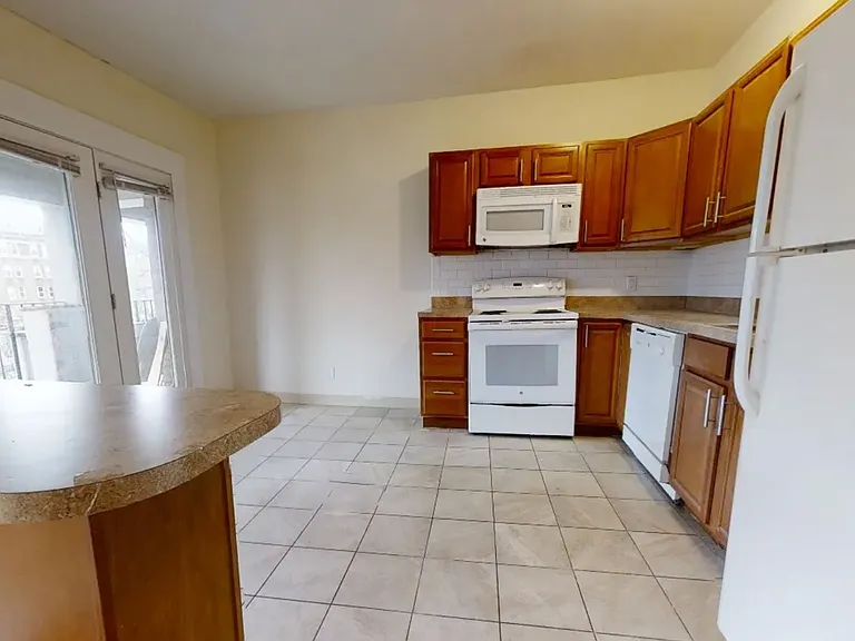 1128 Commonwealth Ave #3 — Photo 5