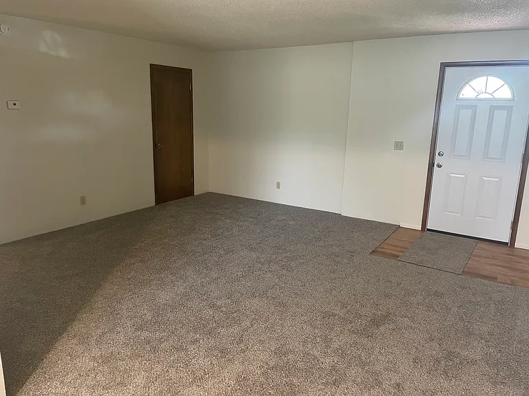 2495 S Mountain View Dr #2 — Photo 8