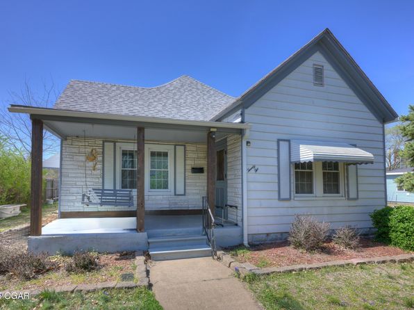 22 S Ball St, Webb City, MO 64870