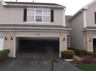 474 Windham Cove Dr, Crystal Lake, IL 60014