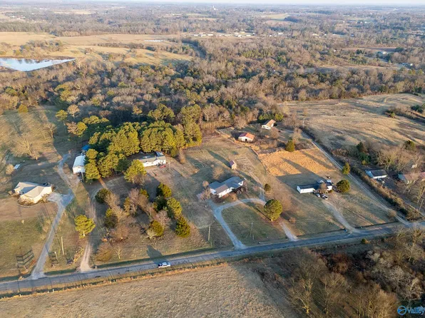 16 Acres Ford Ln, Albertville, AL 35951