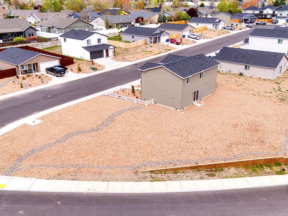 5th image of 1088 NE Cobbleridge Loop
