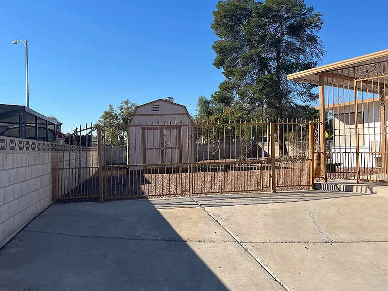 Additional driveway has more parking options