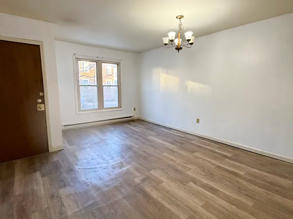 32 Myrtle Ave #1, Albany, NY 12202
