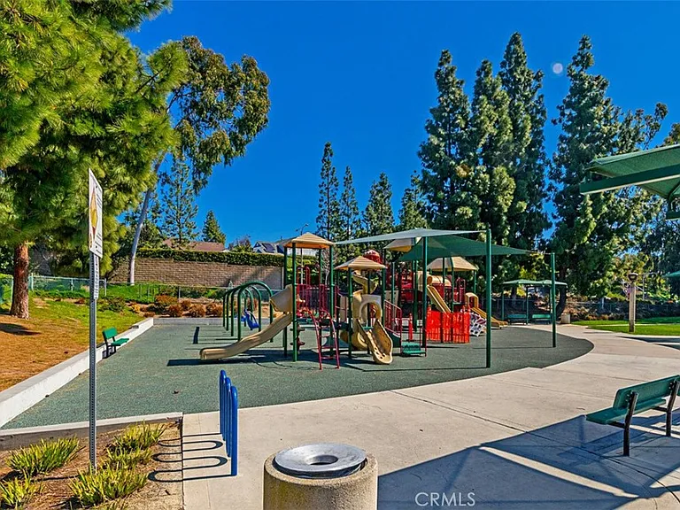 25231 Spindlewood — Photo 45