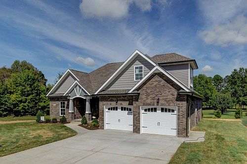 3rd image of 379 Stonecrop Ct