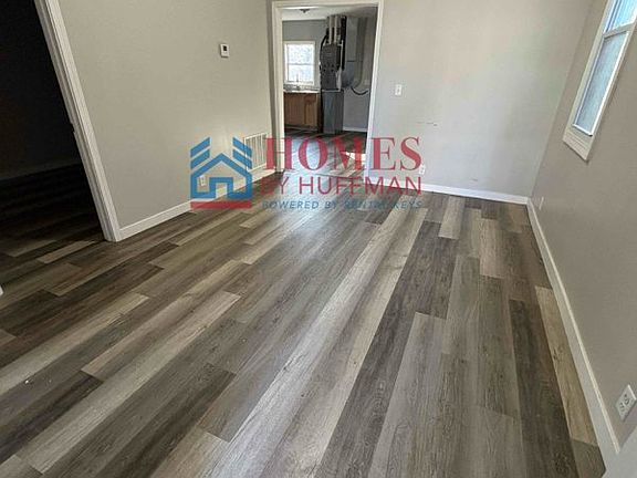 2nd image of 1413 Cumberland Ave