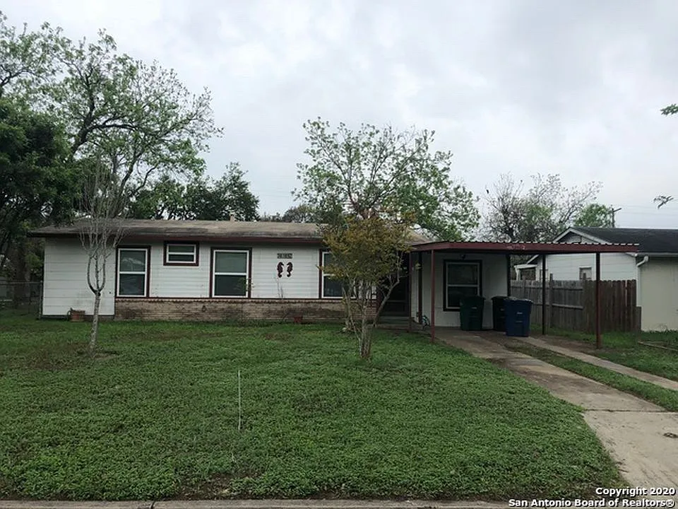 3838 Manchester Dr