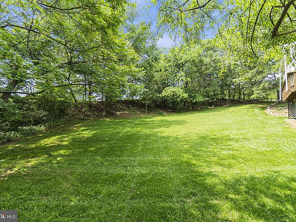 2nd image of 1007 Lindsay Ct