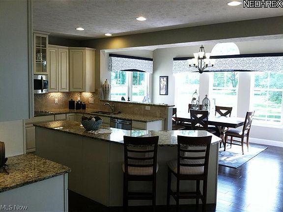 5th image of 13 S/l Loretto Ct