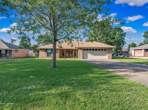 4415 Parkridge Dr, Benton, LA 71006