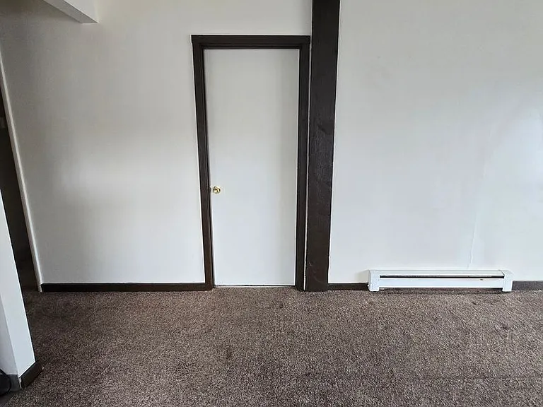 1619 W Pheasant St — Photo 12