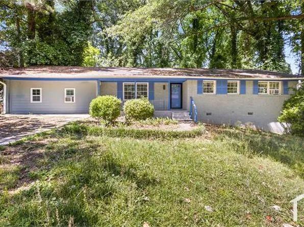 4176 Indian Forest Rd, Stone Mountain, GA 30083