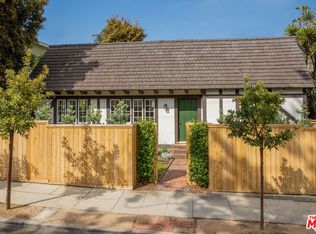 329 Sycamore Rd, Santa Monica, CA 90402