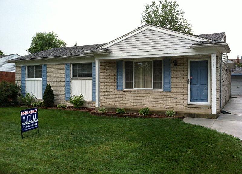 1st image of 22324 Canterbury St