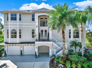 8224 Egret Woods Cir, Seminole, FL 33776