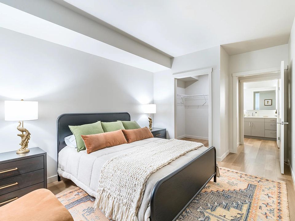 Retreat to the spacious bedrooms at Modera Northgate, where comfort and style combine to create the perfect place to unwind and recharge in your new home.