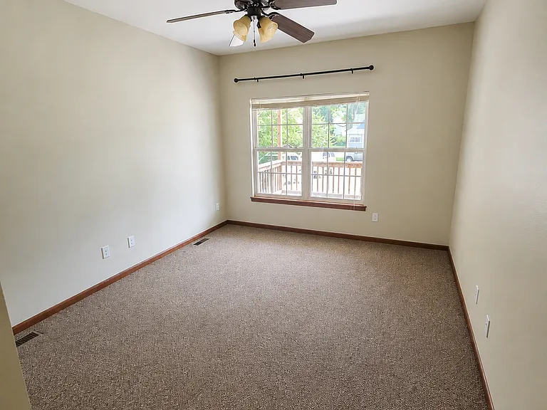 930 Ratone St — Photo 10