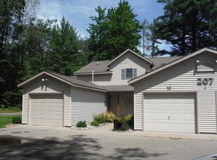 207 White Deer Trl, Houghton Lake, MI 48629