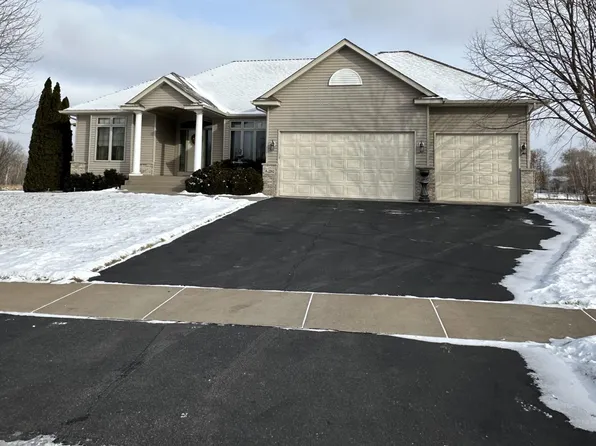 22843 Zion Pkwy NW, Oak Grove, MN 55005