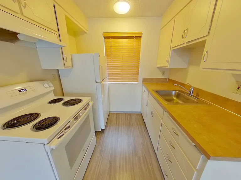 1695 Patterson Street — Photo 37
