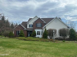 5 Avallon Way, Altamont, NY 12009
