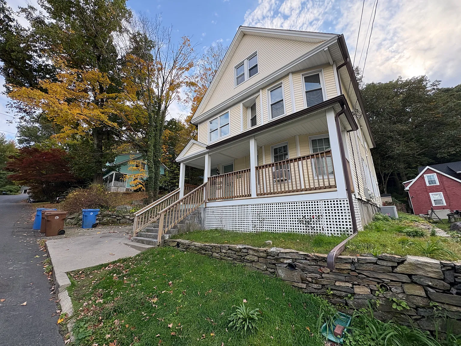2 bed, 1200 sqft, $2,000 — Photo 1