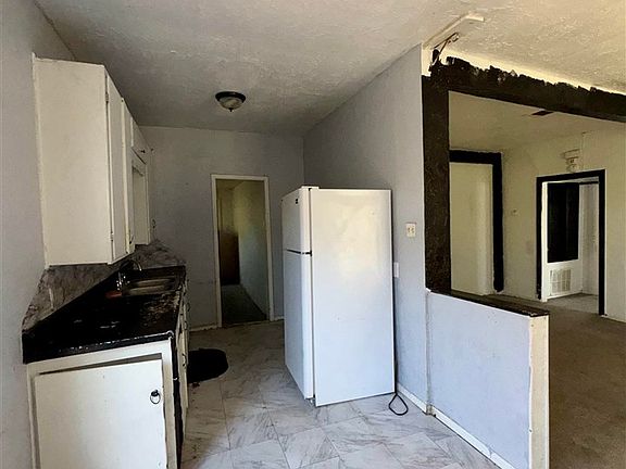4th image of 503 NW Dearborn Ave