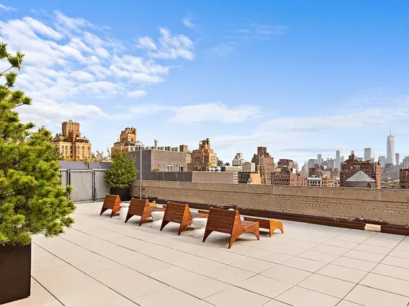 257 West 17th Street 2B image 8 of 9