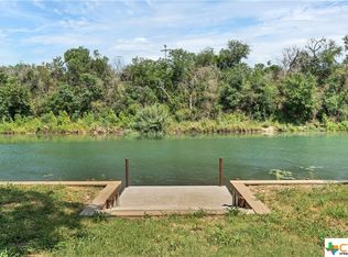 586 Granada Dr, New Braunfels, TX 78130