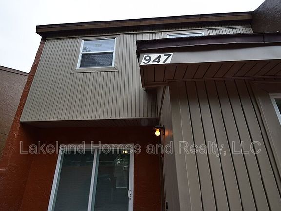 2nd image of 947 Castle Way