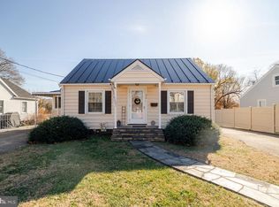 410 E Rockingham St, Elkton, VA 22827