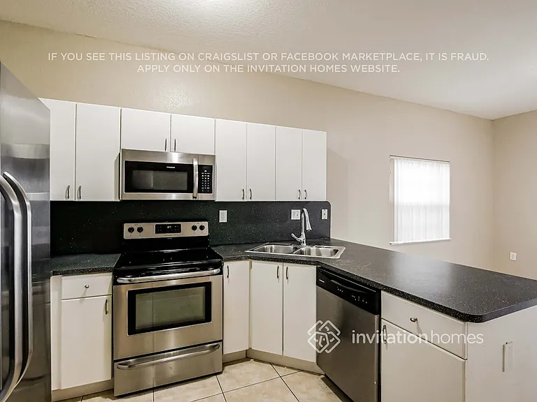 18051 SW 144th Ct — Photo 8