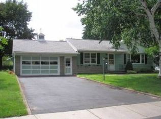 239 Elwood Dr, Rochester, NY 14616