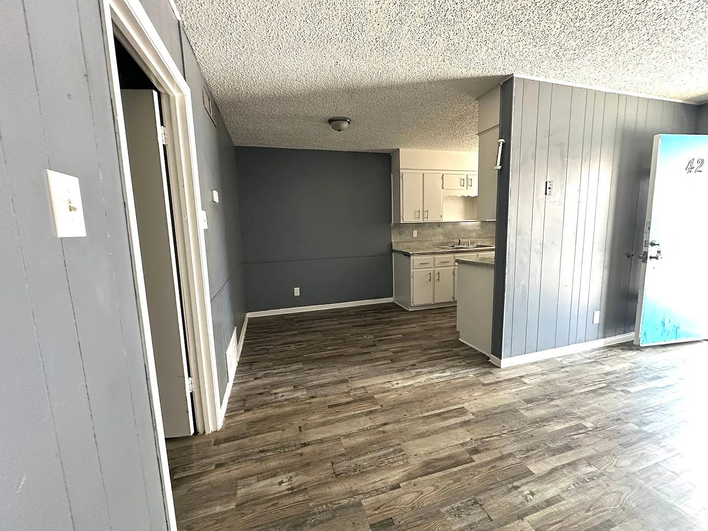1302 Harris Apartments — Photo 3