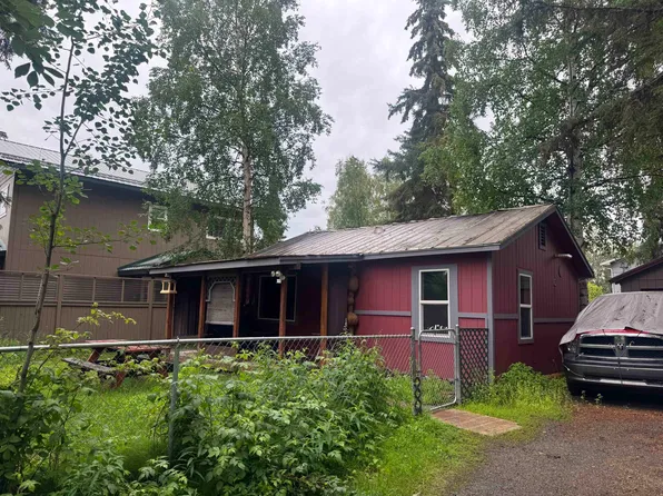 105 Rosella Ave, Fairbanks, AK 99701