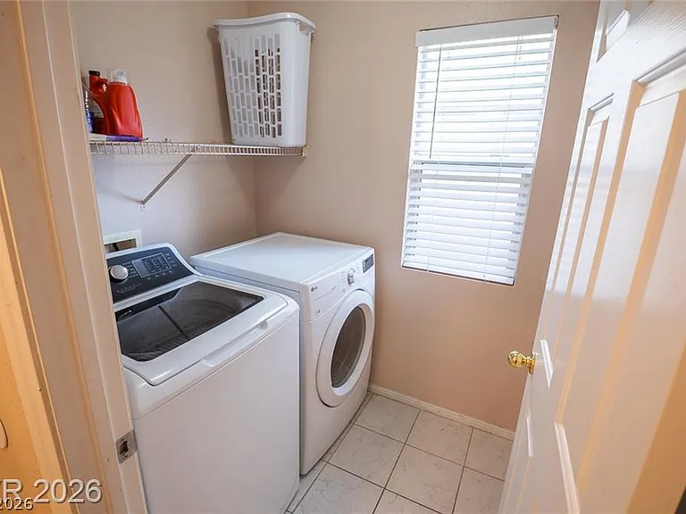 805 Old Mine Creek Ln — Photo 18