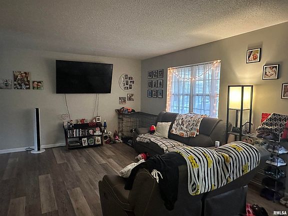 4th image of 4244 Sycamore Rd