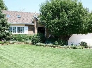 1043 Shadow Mountain Dr, Highlands Ranch, CO 80126