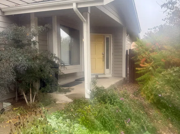 942 Strachan Dr, Fort Collins, CO 80525