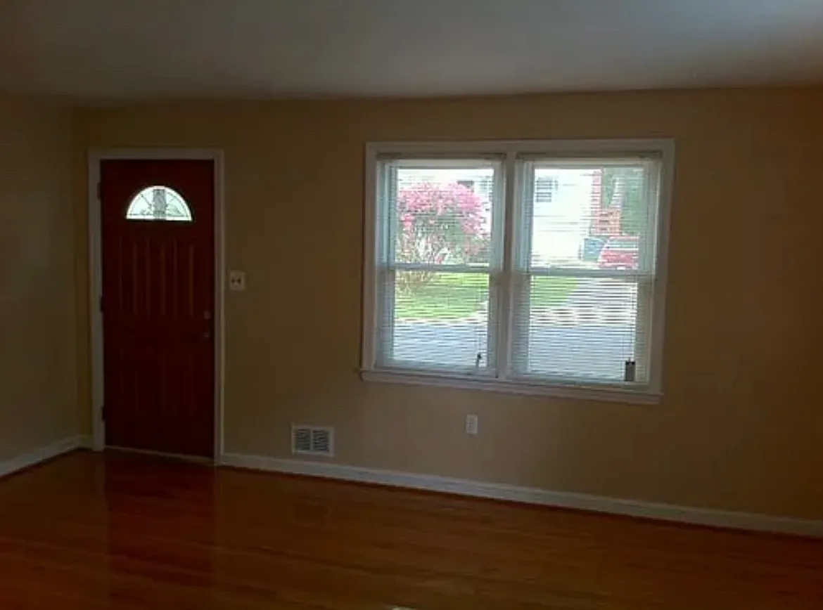 5023 Kenesaw St — Photo 3