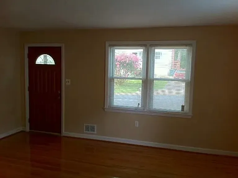 5023 Kenesaw St — Photo 5