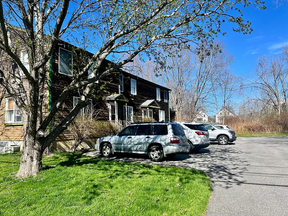 168 Stanford St #3