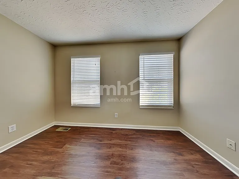 315 Keswick Dr — Photo 18