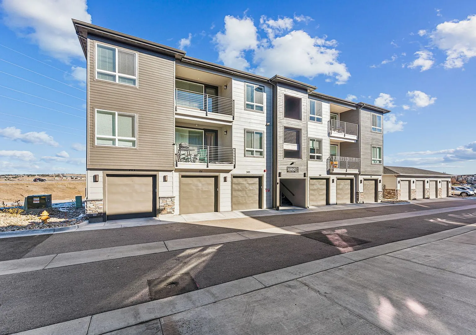 Like New 3-Bedroom Condo in Stonegate, Parker, Colorado — Photo 1