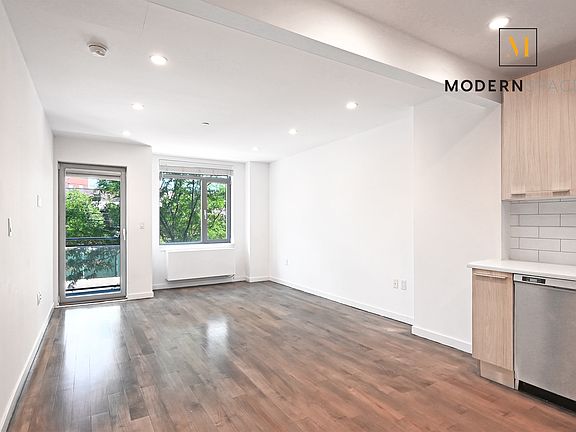 3rd image of 3040 21st St APT 205